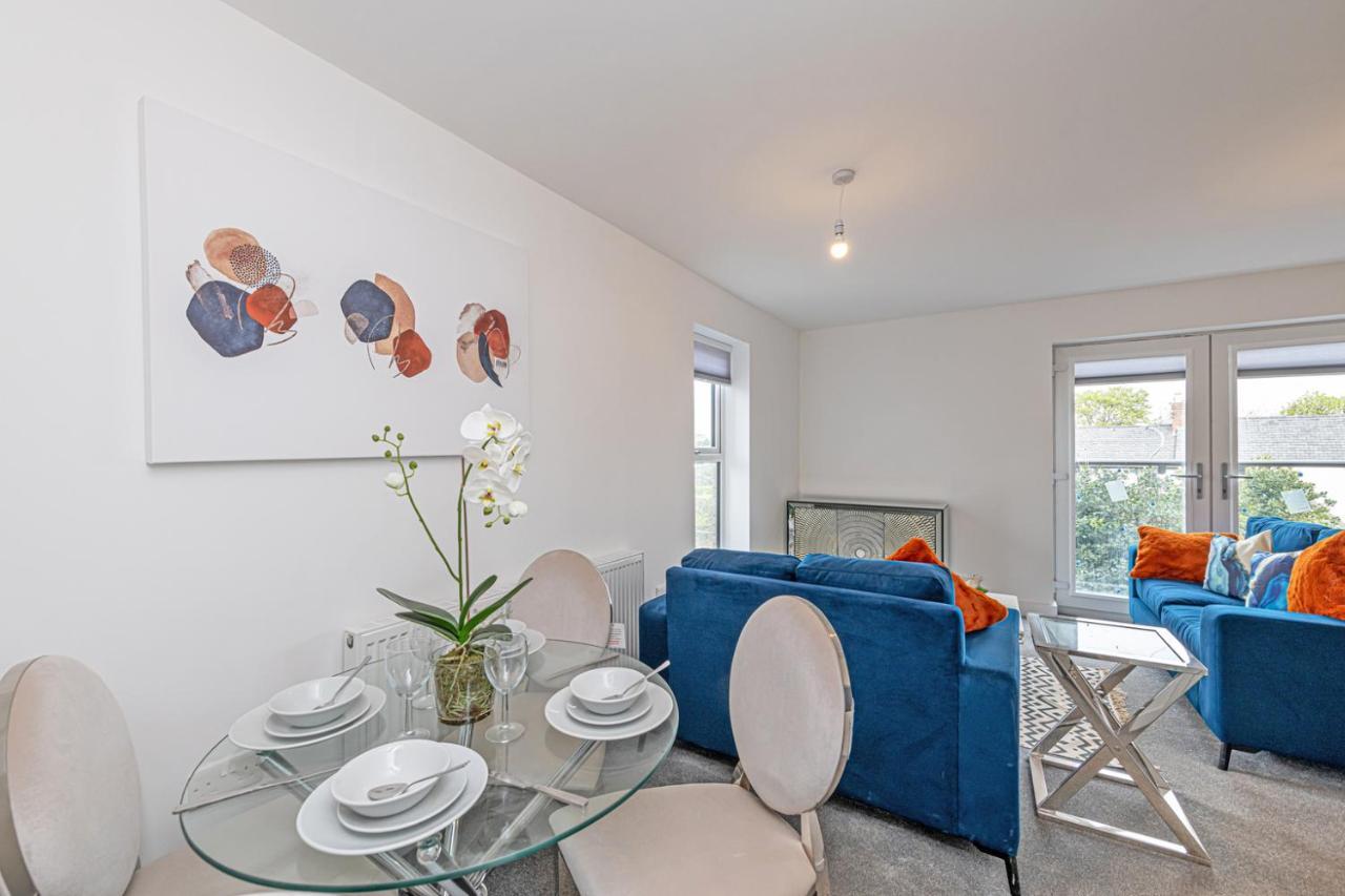 Gospel Heights Luxury Apartments With Parking Heswall Εξωτερικό φωτογραφία