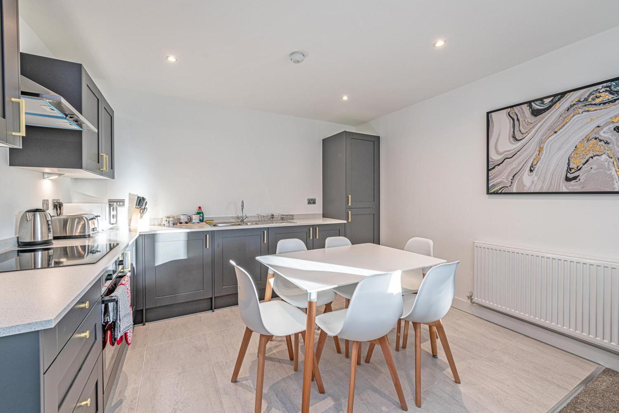 Gospel Heights Luxury Apartments With Parking Heswall Εξωτερικό φωτογραφία
